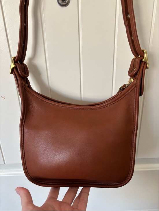 Coach Handbags - Authentic Vintage Coach Legacy Janice 9950 British Tan Leather Bag 1999 USA